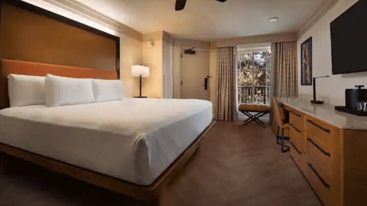 1 Bedroom Suite - King